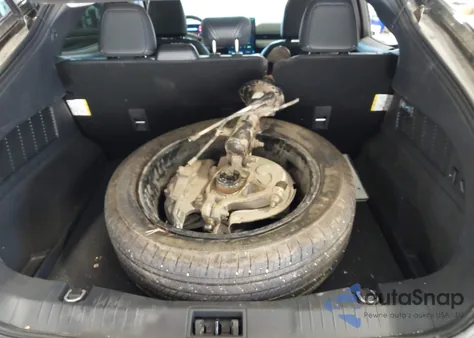 2025 Ford Mustang Mach-E Select z USA, uszkodzony, nr VIN 3FMTK1S59SMA08616